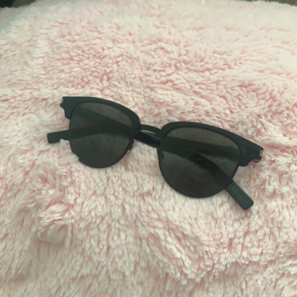 Saint Laurent SL 160 Slim 001 - Picture 1 of 5